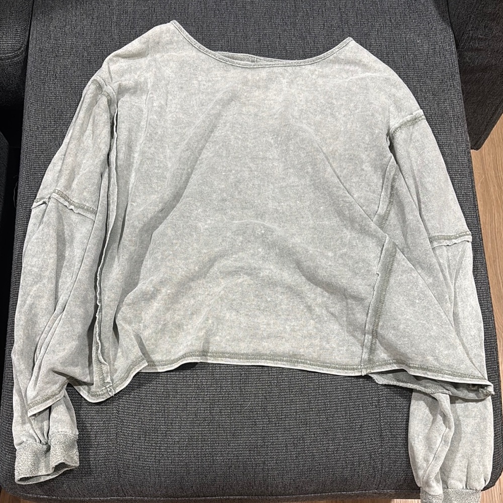 Mustard Seed Light Gray Long Sleeve Top
